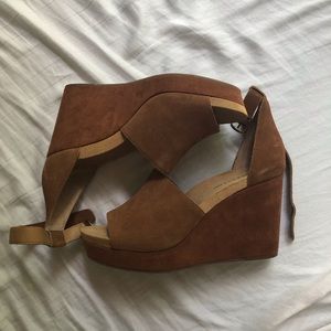NWOT Lucky Brand Suede Wedges